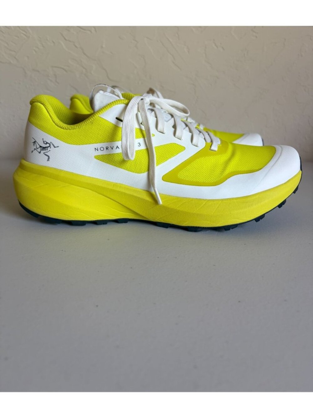 Arc'teryx Norvan 3 Men's Trail Running Shoes - Yellow & White